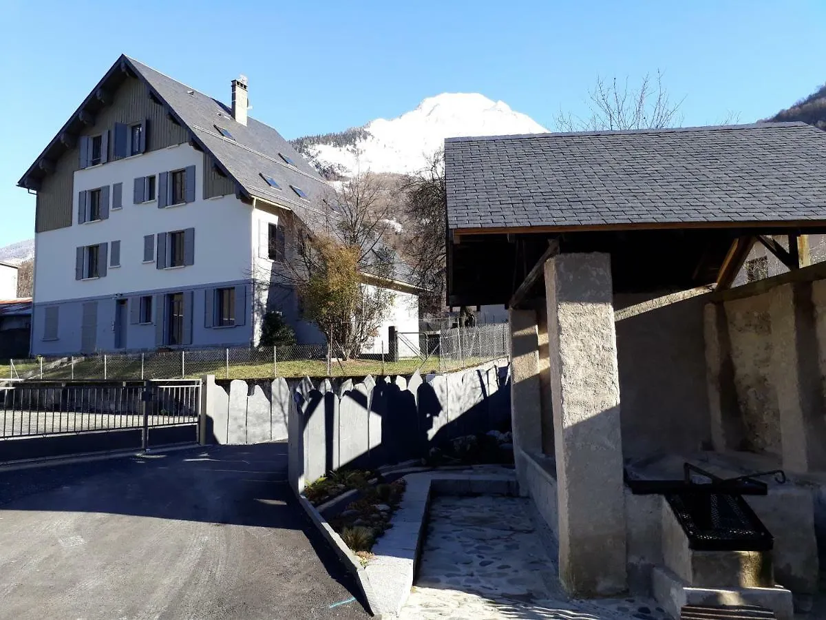 Chalet Du Doumet - Appart Luz Centre - Parking Et Garage Individuel Ferme - Draps Et Serviettes Inclus Luz-Saint-Sauveur 0*,